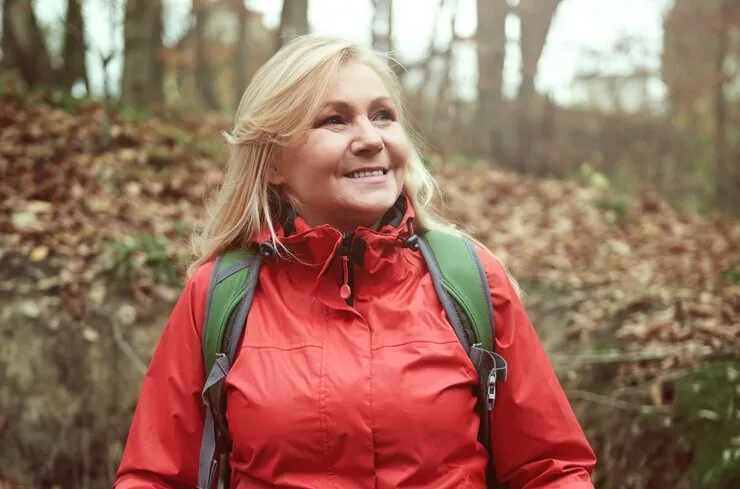 Personne fibromyalgique qui marche